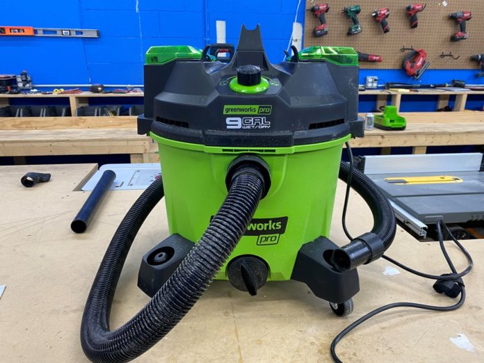 Greenworks Vacuum